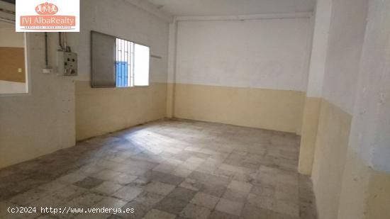 LOCAL EN VENTA O ALQUILER EN ZONA ENSANCHE - ALBACETE