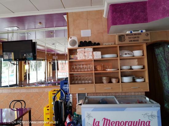 SE VENDE LOCAL COMERCIAL CON CAFÉ-BAR, EN ZONA SAN PABLO - ALBACETE