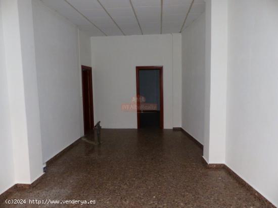 SE ALQUILA LOCAL COMERCIAL EN ZONA CENTRO- CARRETAS- EROSKI - ALBACETE