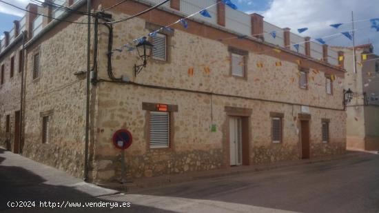  PRECIOSA CASA DE PIEDRA RESTAURADA EN VENTA EN HIGUERUELA - ALBACETE 