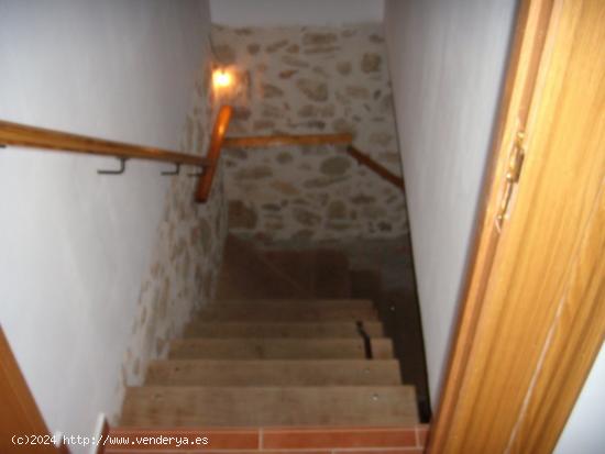 PRECIOSA CASA DE PIEDRA RESTAURADA EN VENTA EN HIGUERUELA - ALBACETE