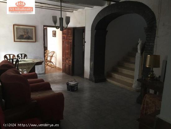 MAGNIFICA CASA EN VENTA EN MAHORA  A 20 MIN DE ALBACETE - ALBACETE