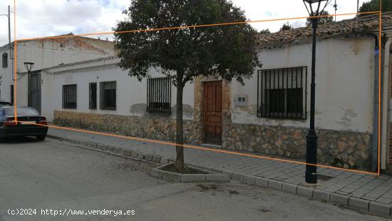 SE VENDE SUELO PARA CONSTRUIR EN UNA ZONA CON MUCHÍSIMO POTENCIAL EN ALBACETE. - ALBACETE