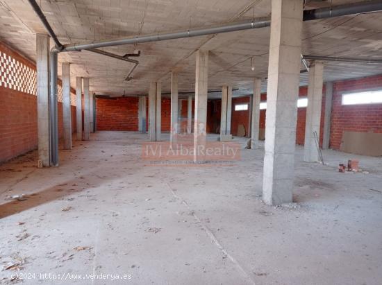 SE VENDE LOCAL DE 790M EN ZONA IMAGINALIA. - ALBACETE