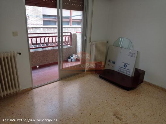 VIVIENDA EN  VENTA EN BUEN ESTADO EN ZONA PASEO LIBERTAD - ALBACETE