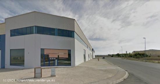 Se vende nave industrial en el Poligono Los Molinos - ALBACETE