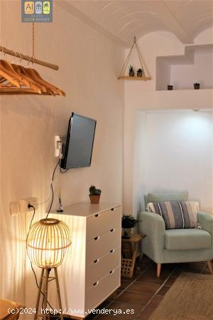 CASA ALIZE,.ESTUDIO EN CASCO ANTIGUO DE ALTEA PARA DOS PERSONAS JULIO/AGOSTO POR NOCHES - ALICANTE