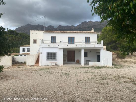  SE VENDE CASA DE PUEBLO EN ALTEA LA VELLA - ALICANTE 