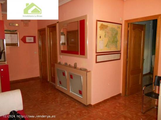 SE VENDE HOSTAL O PISO - ZAMORA