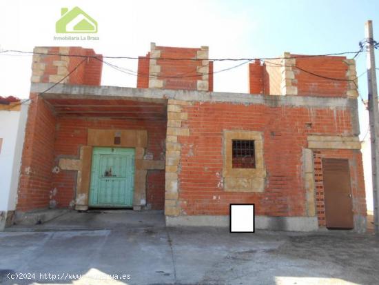 CASA EN VENTA EN PONTEJOS - ZAMORA