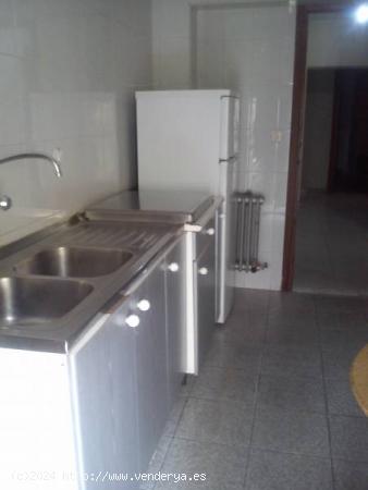  PISO EN VENTA EN ZONA LOS BLOQUES - ZAMORA 