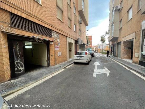 PLAZA DE GARAJE JUNTO A CALLE GRANADA - ALMERIA