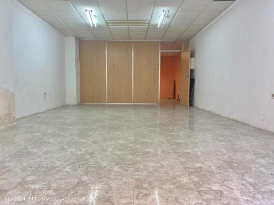  LOCAL COMERCIAL EN VENTA, ZONA COLEGIO CARMELITAS - CASTELLON 