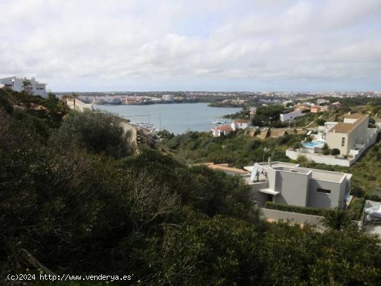 Solar En Cala LLonga con magníficas Vistas al Puerto de Mahón - BALEARES