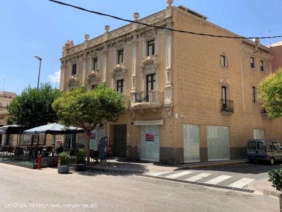 EDIFICIO COMERCIAL EMBLEMÁTICO - TARRAGONA