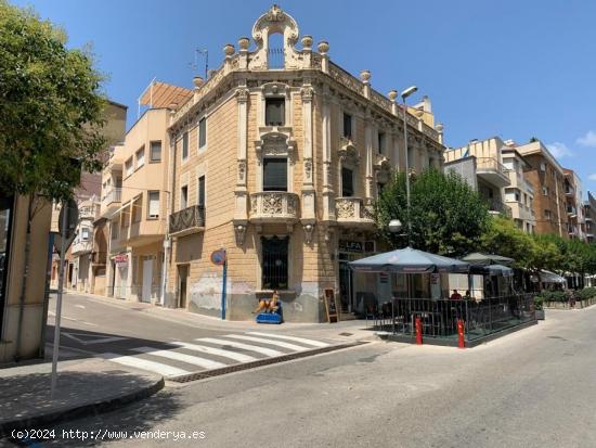 EDIFICIO COMERCIAL EMBLEMÁTICO - TARRAGONA