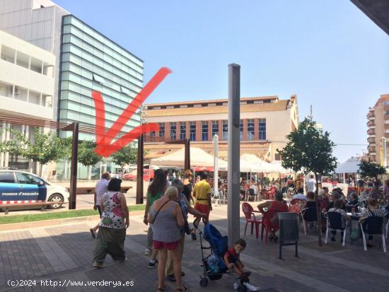 INMEJORABLE LOCAL EN LA  PLAZA DEL MERCADO - TARRAGONA