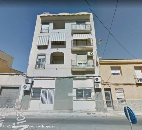 LOCAL COMERCIAL EN VILLAFRANQUEZA DE 140M2 SE PUEDE CONSTRUIR BAJO + 3 ALTURAS - ALICANTE