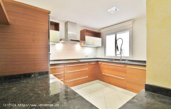 Maravillosa vivienda junto al Corte Inglés. Ahora en oferta. Llámanos. - ALICANTE