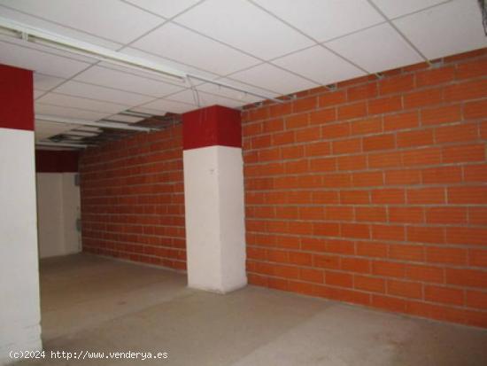 Urbis te ofrece un local en venta en zona Puente Ladrillo, Salamanca. - SALAMANCA