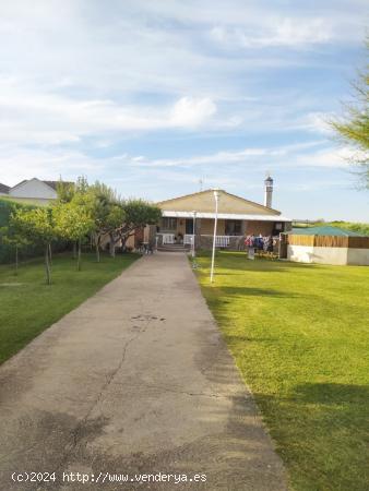  Urbis te ofrece una maravillosa casa en venta en Castellanos de Villiquera, Salamanca. - SALAMANCA 