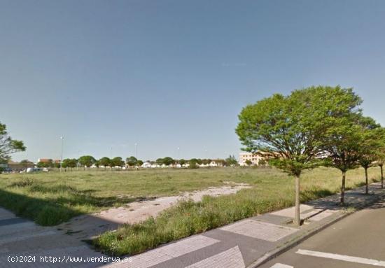  Urbis te ofrece una amplia parcela en venta en zona El Rollo, Salamanca. - SALAMANCA 