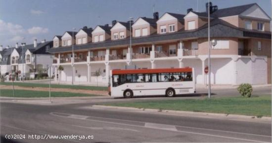 Urbis te ofrece un estupendo local comercial en Villares de la Reina, Salamanca. - SALAMANCA