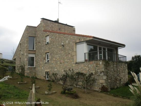  Urbis te ofrece un espectacular chalet situado en Fermoselle, Salamanca. - ZAMORA 