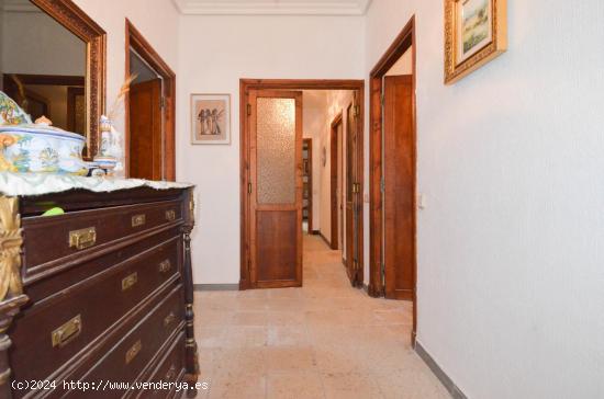 Urbis te ofrece una estupenda casa en venta en Hinojosa de Duero, Salamanca. - SALAMANCA