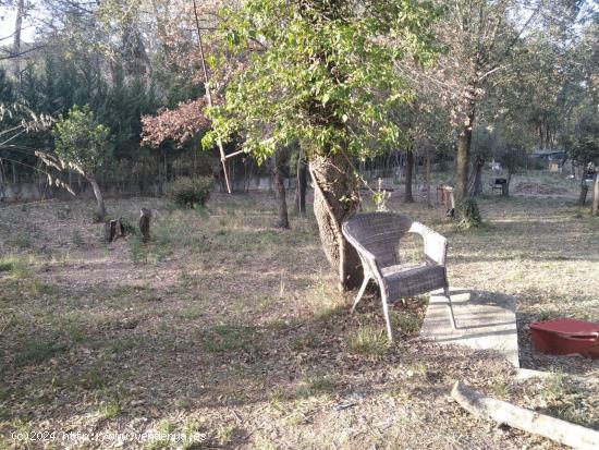 CASTELLARNAU. TERRENO SIN PENDIENTE DE 2.100m2 EN UNA DE LAS MEJORES CALLES. - BARCELONA