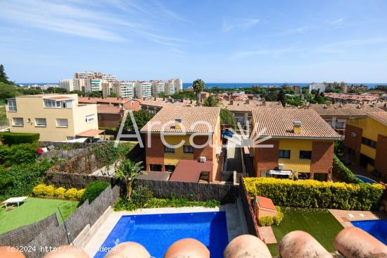 Elegante casa con moderno diseño cerca de la Playa en Sant Vicenç de Montalt - BARCELONA