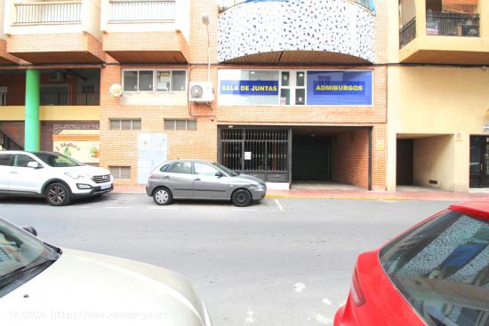 Garaje en zona de Avenida de las Habaneras de Torrevieja - ALICANTE