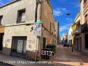 CASA DE DOBLE CASAL EN EL CENTRO DE TERRASSA PARA DERROCAR - BARCELONA