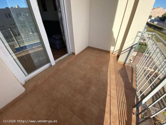 Piso de 2 habitaciones con terraza y pisicina - TARRAGONA