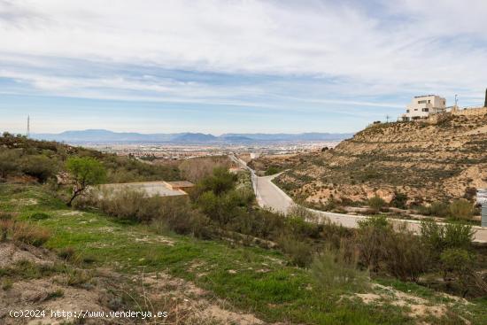  EN VENTA TERRENO URBANO EN LA ZUBIA CON VISTAS - GRANADA 