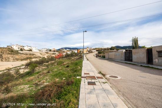 EN VENTA TERRENO URBANO EN LA ZUBIA CON VISTAS - GRANADA