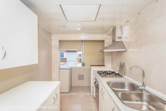 Se Vende en Hospitalet de Llobregat - BARCELONA