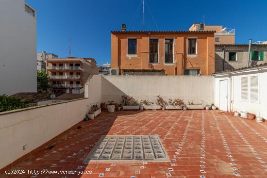 Se vende edificio en Santa Catalina - BALEARES