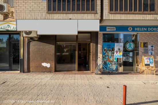 LOCAL COMERCIAL EN-- ARABIAL - GRANADA. - GRANADA