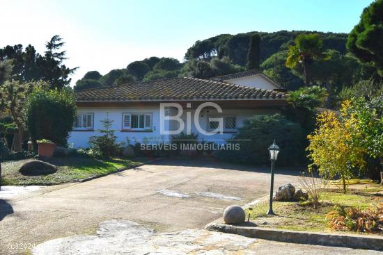 Villa de Lujo rodeada de naturaleza - BARCELONA