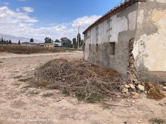 PARCELA CON CASA PARA REFORMAR - MURCIA