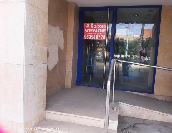  AMPLIA CASA PARA REFORMAR CON LOCAL COMERCIAL EN PLANTA BAJA - VALENCIA 