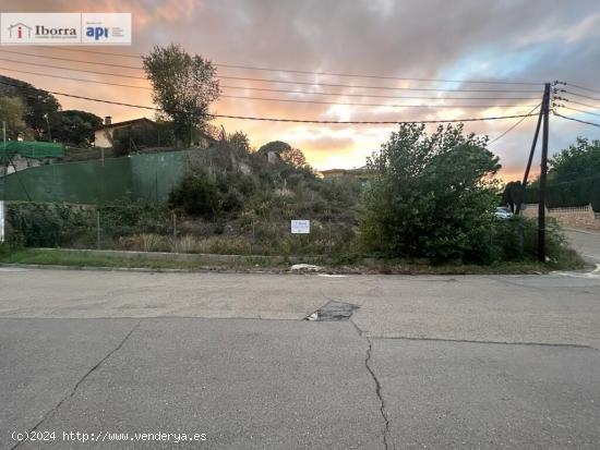 TERRENO DE 491m2 EN LA URBANIZACIÓN MAS REIXACH DE PALAFOLLS - BARCELONA