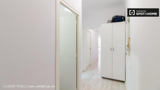 Apartamento de 3 dormitorios en alquiler en Barcelona - BARCELONA