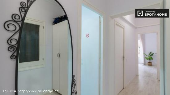 Apartamento de 3 dormitorios en alquiler en Barcelona - BARCELONA