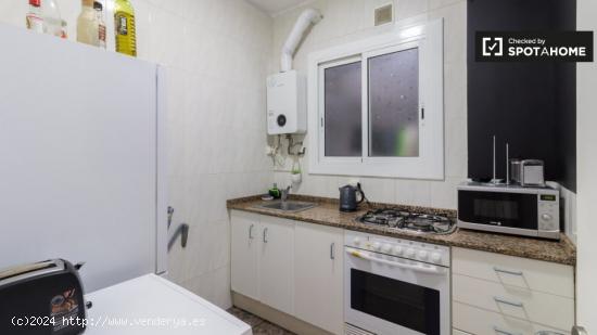 Apartamento de 3 dormitorios en alquiler en Barcelona - BARCELONA