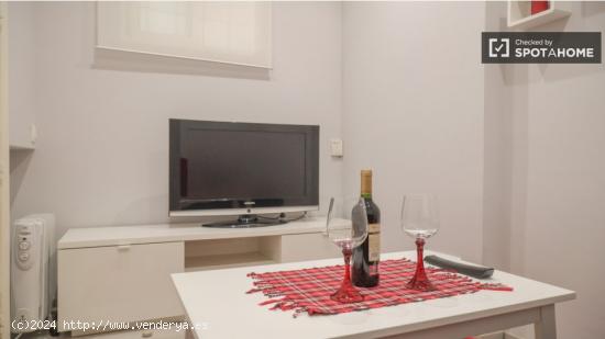 Piso de 1 dormitorio en alquiler en Ventas - MADRID