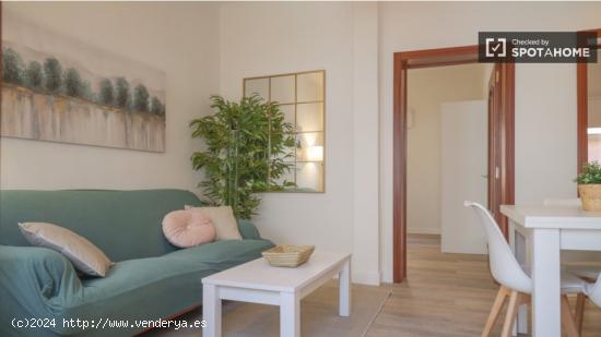 ¡Elegante apartamento de 2 dormitorios en alquiler en Madrid! - MADRID