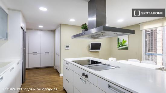 Apartamento de 3 dormitorios en alquiler en Benimaclet, Valencia - VALENCIA