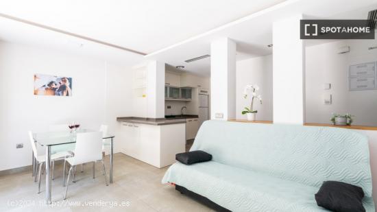 Apartamento de 3 habitaciones en alquiler en Dénia - ALICANTE